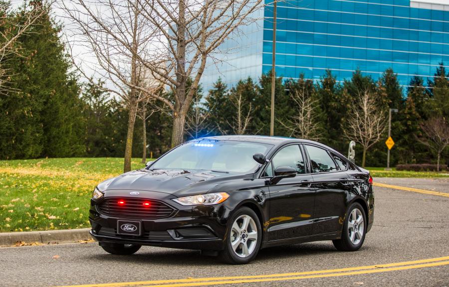 Ford Special Service Plug-In Hybrid Sedan '2017